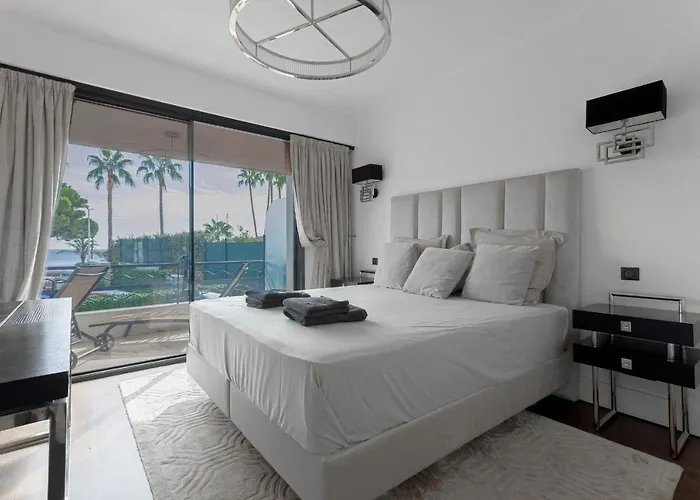 Palais Des Iles - La Croisette By Halldis Apartment Cannes