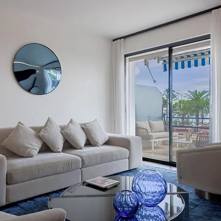 Palais Des Iles - La Croisette By Halldis Daire