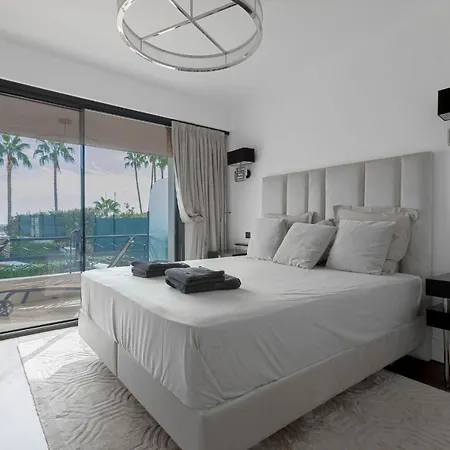 Palais Des Iles - La Croisette By Halldis Daire Cannes